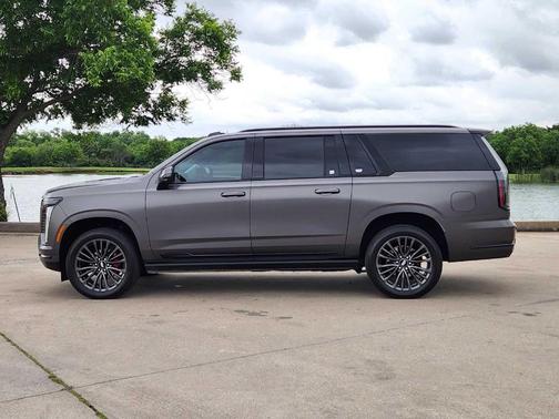 2025 Cadillac Escalade ESV Sport Platinum