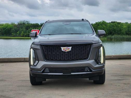2025 Cadillac Escalade ESV Sport Platinum