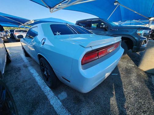 2012 Dodge Challenger SXT