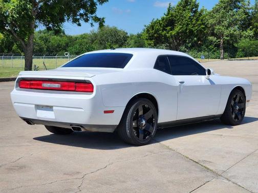 2012 Dodge Challenger SXT