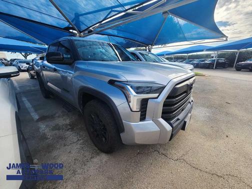 2022 Toyota Tundra SR5