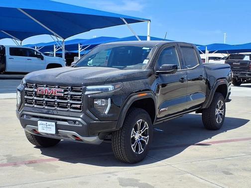 2025 GMC Canyon AT4