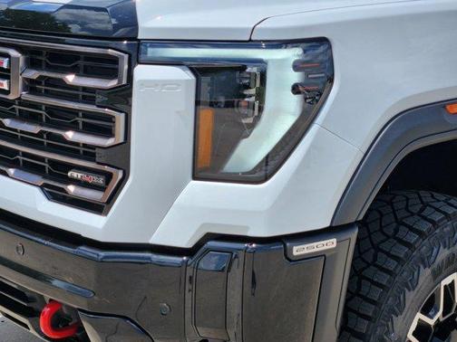 2025 GMC Sierra 2500 AT4X