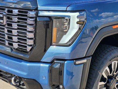 2025 GMC Sierra 2500 Denali Ultimate