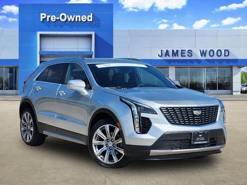 2022 Cadillac XT4 Premium Luxury
