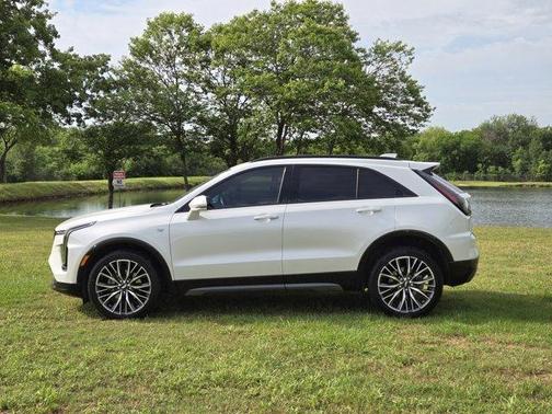 2024 Cadillac XT4 Sport
