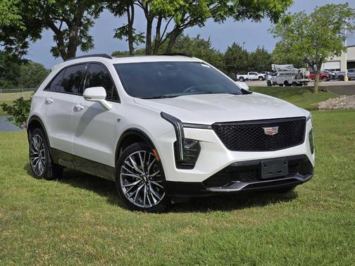 2024 Cadillac XT4 Sport