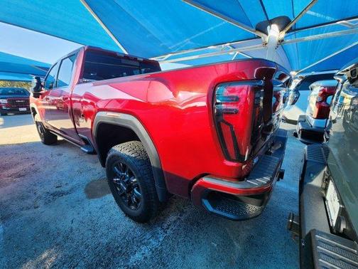 2025 GMC Sierra 2500 AT4