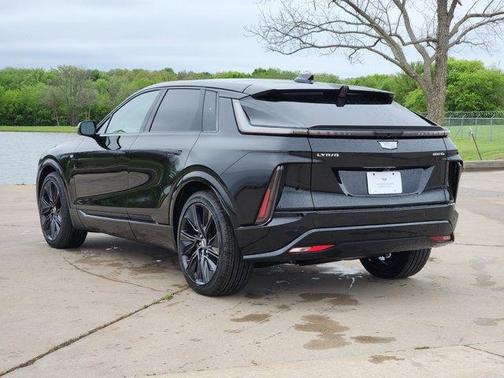 2025 Cadillac LYRIQ Sport