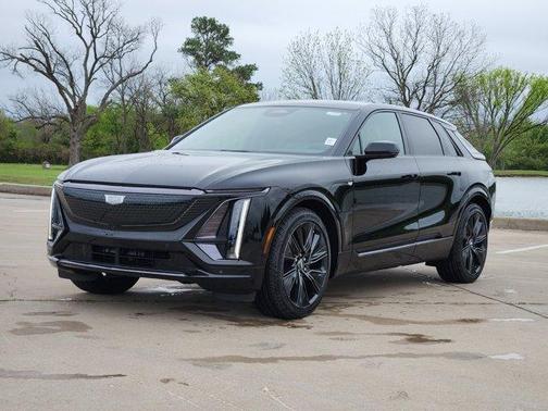 2025 Cadillac LYRIQ Sport