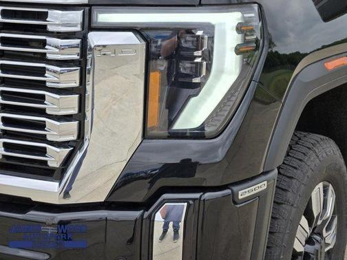 2025 GMC Sierra 2500 Denali