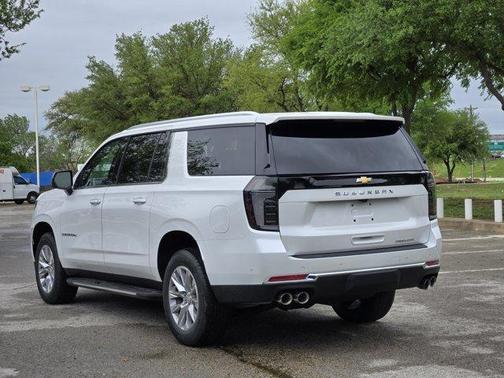 2025 Chevrolet Suburban Premier