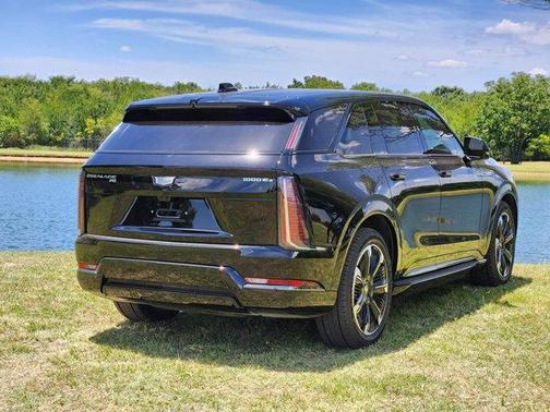 2025 Cadillac Escalade IQ Sport 2