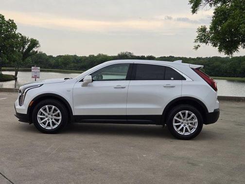 2022 Cadillac XT4 Luxury