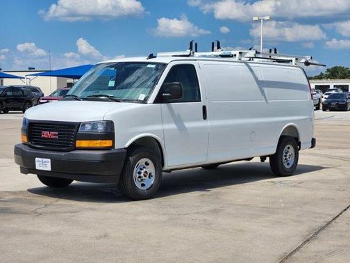 2025 GMC Savana 3500 Work Van