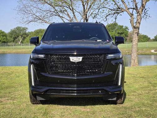 2022 Cadillac Escalade Sport