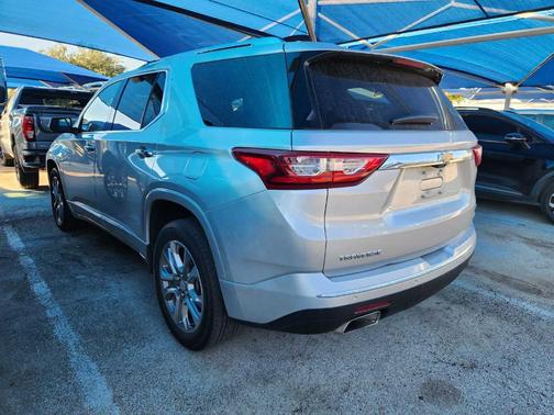 2021 Chevrolet Traverse Premier