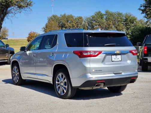 2021 Chevrolet Traverse Premier