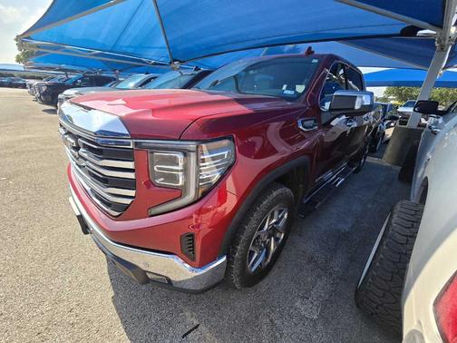2022 GMC Sierra 1500 SLT