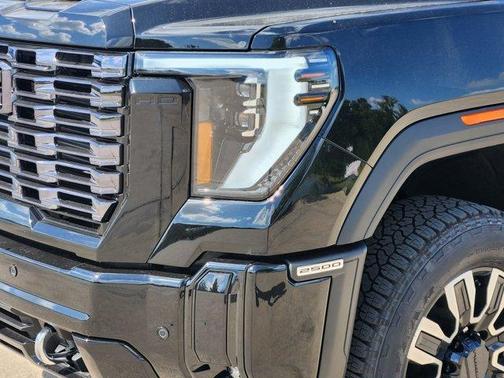 2025 GMC Sierra 2500 Denali Ultimate