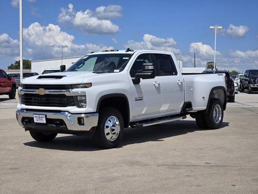 2025 Chevrolet Silverado 3500 LT
