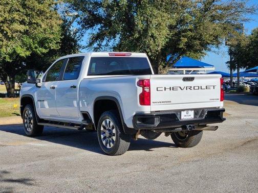 2024 Chevrolet Silverado 2500 Custom
