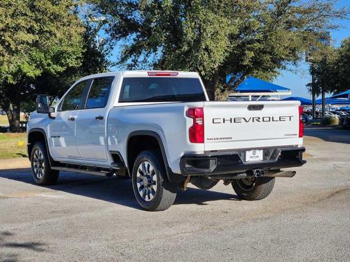 2024 Chevrolet Silverado 2500 Custom