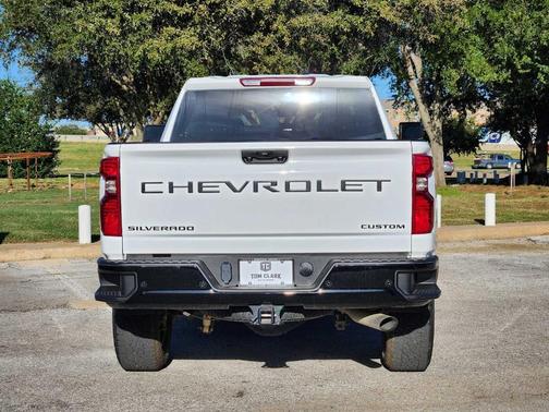 2024 Chevrolet Silverado 2500 Custom