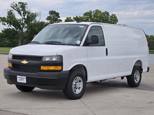 2025 Chevrolet Express 2500 Work Van