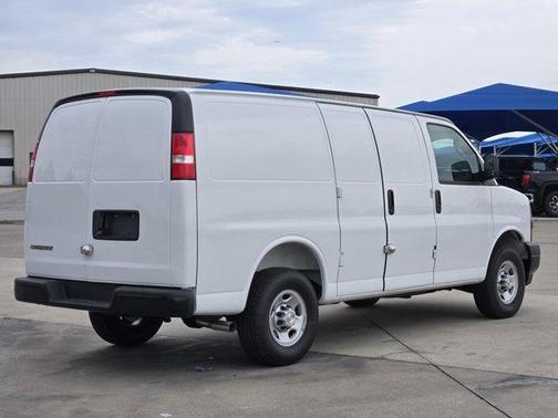 2025 Chevrolet Express 2500 Work Van