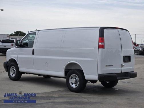 2025 Chevrolet Express 2500 Work Van