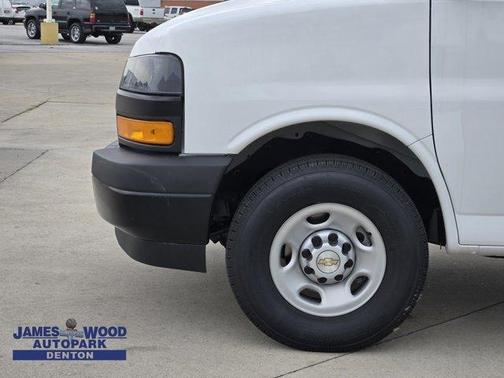 2025 Chevrolet Express 2500 Work Van