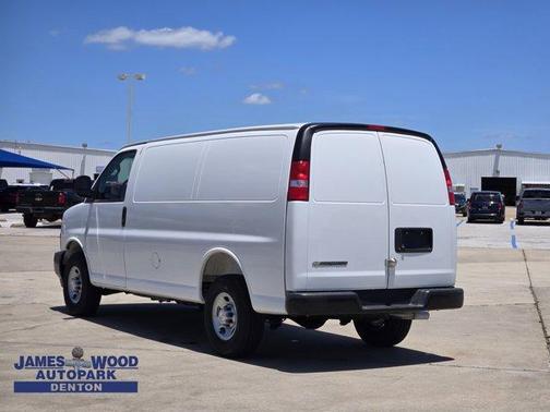 2025 Chevrolet Express 2500 Work Van