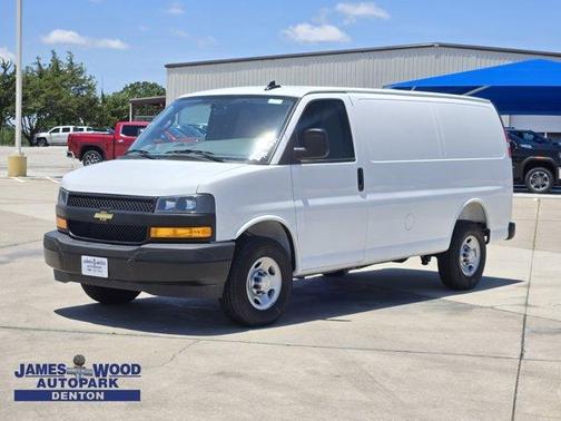 2025 Chevrolet Express 2500 Work Van