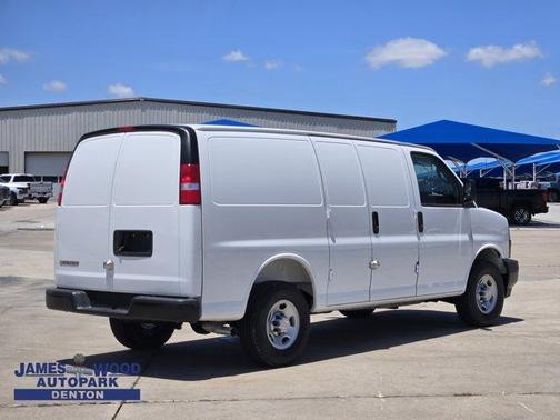 2025 Chevrolet Express 2500 Work Van