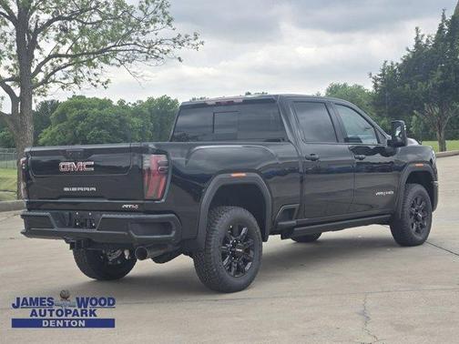 2025 GMC Sierra 2500 AT4