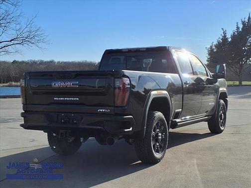 2025 GMC Sierra 2500 AT4