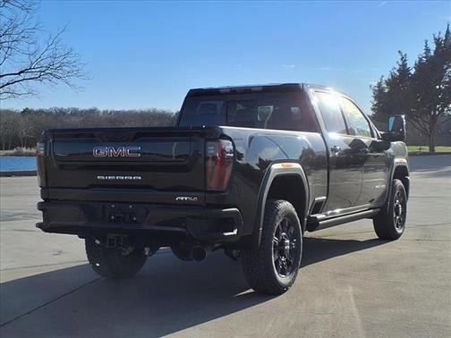 2025 GMC Sierra 2500 AT4