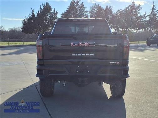 2025 GMC Sierra 2500 AT4