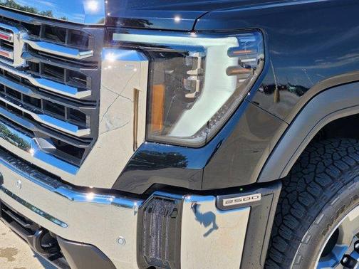 2026 GMC Sierra 2500 SLT