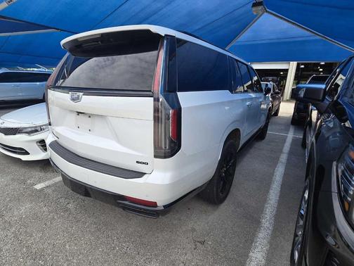 2023 Cadillac Escalade ESV Sport Platinum