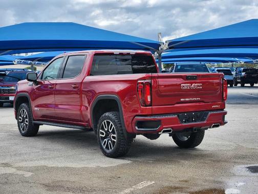 2024 GMC Sierra 1500 AT4