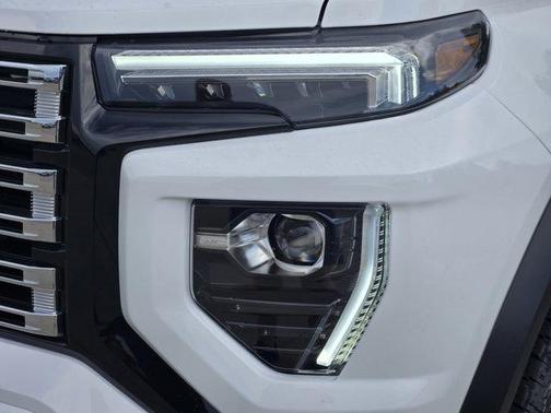 2025 GMC Canyon Denali