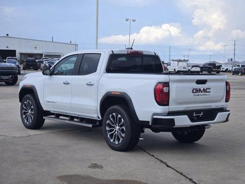 2025 GMC Canyon Denali