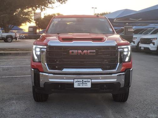2025 GMC Sierra 2500 Pro