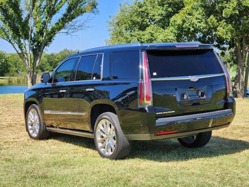 2017 Cadillac Escalade Premium Luxury