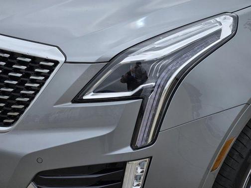 2025 Cadillac XT5 Luxury