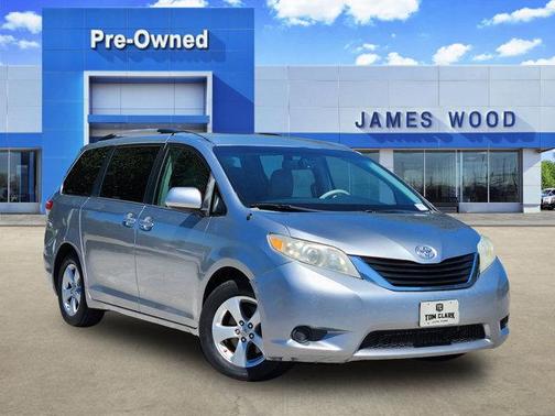 2012 Toyota Sienna LE