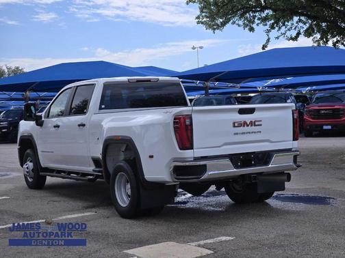 2024 GMC Sierra 3500 Pro