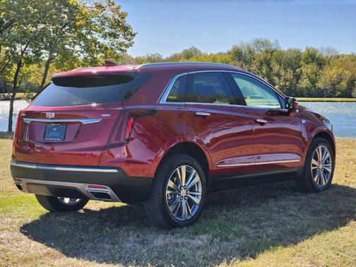 2024 Cadillac XT5 Premium Luxury